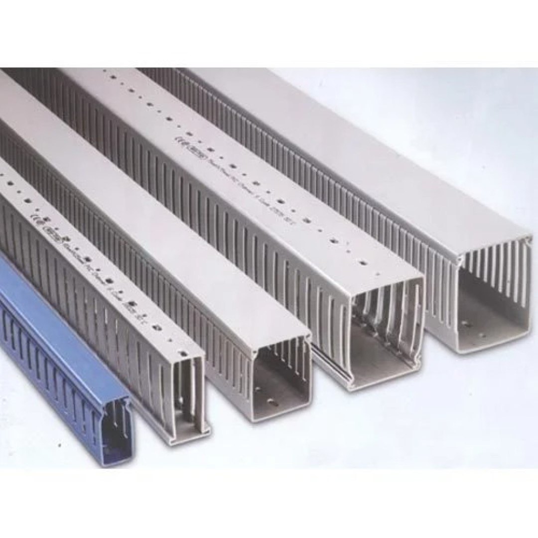 DUTT SNF2545L1 PVC 25X45 1 MTR.